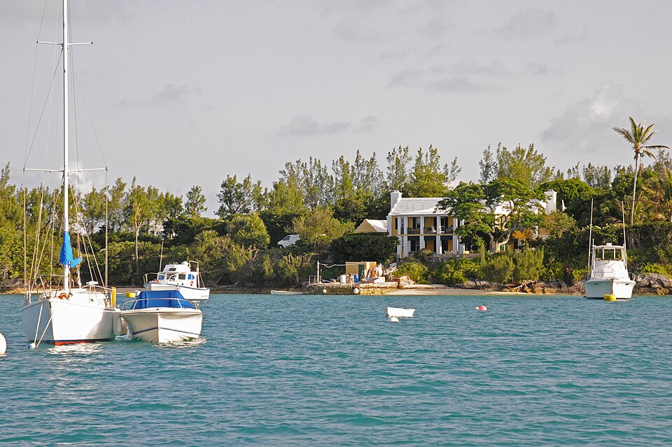 Bermuda, Somerset Village, home of wreck specialist Teddy Tucker - panoramio
